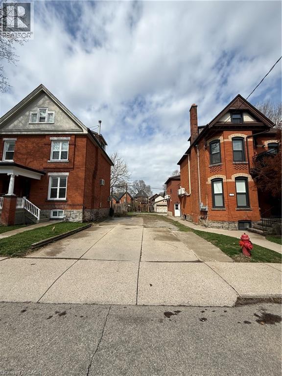 80 Ontario Avenue, Hamilton, ON