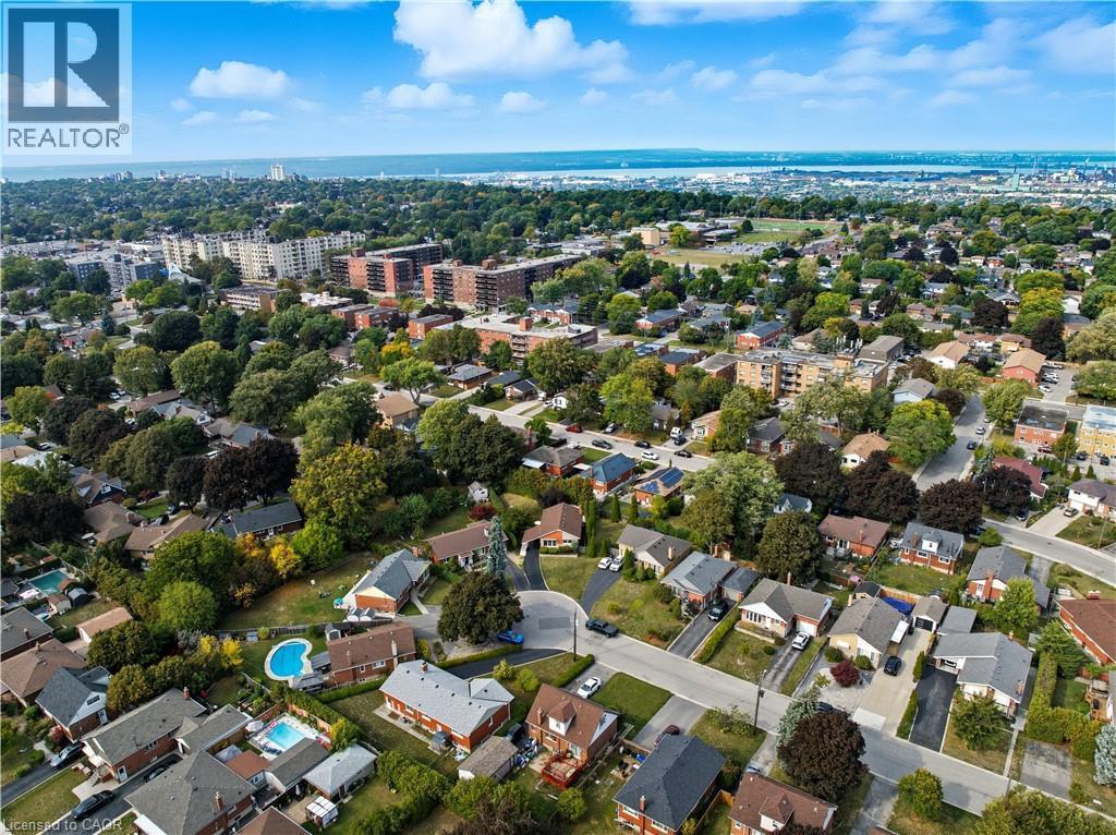 23 Percy Court, Hamilton, ON - Outdoor With View