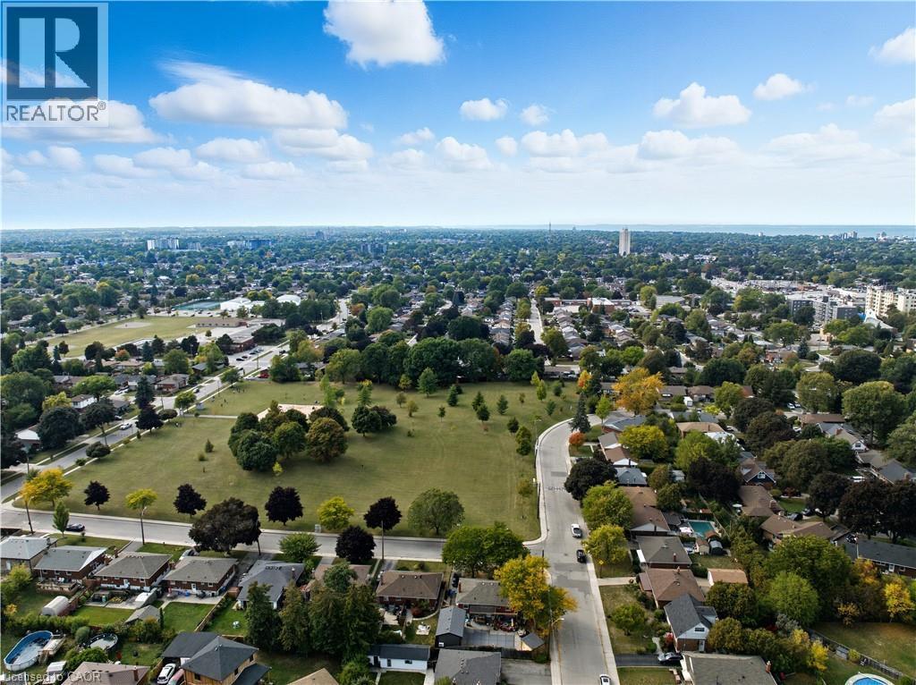 23 Percy Court, Hamilton, ON - Outdoor With View