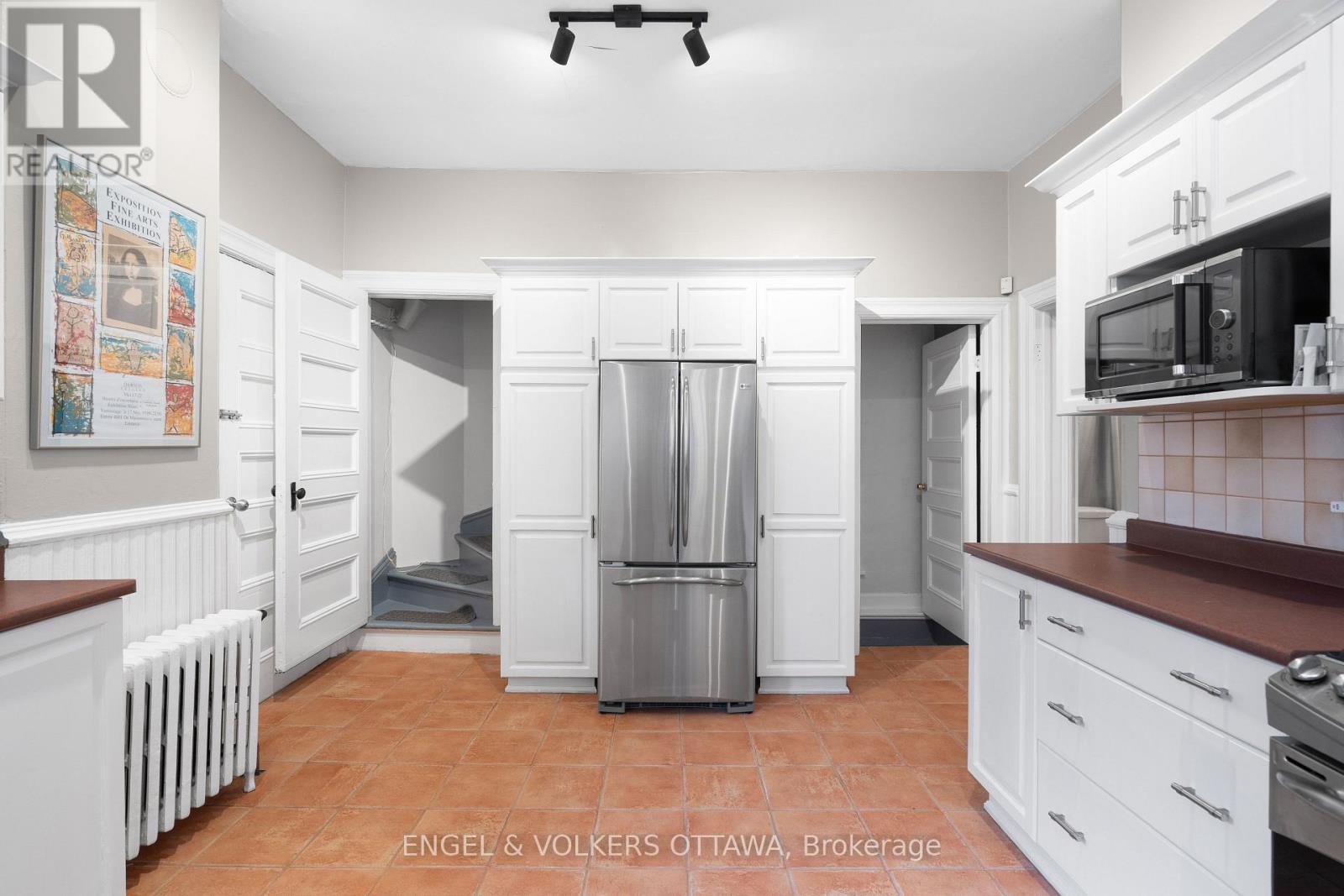 553 Gilmour Street, Ottawa, ON - Indoor