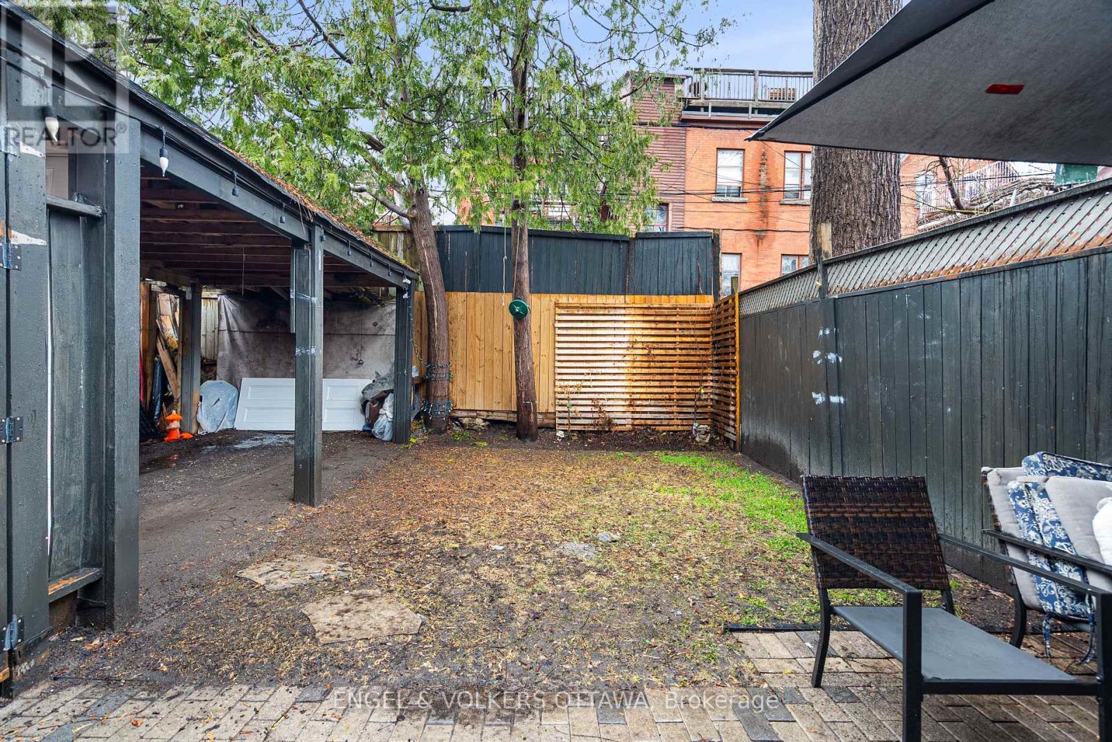 553 Gilmour Street, Ottawa, ON - Outdoor With Exterior