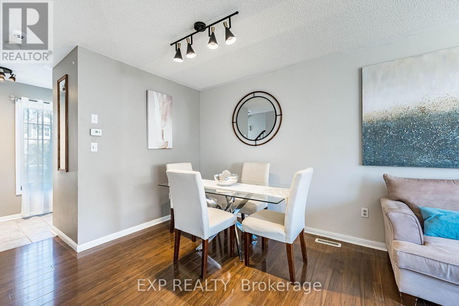 53 Sweetwood Circle, Brampton, ON - Indoor Photo Showing Dining Room