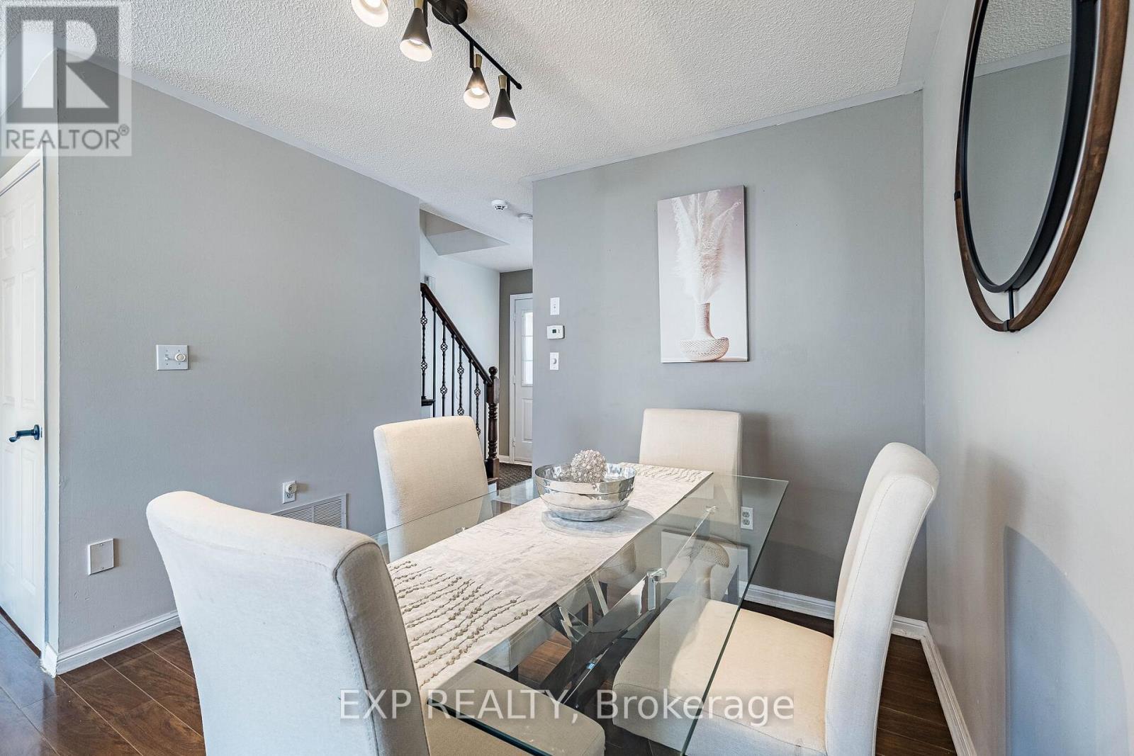 53 Sweetwood Circle, Brampton, ON - Indoor Photo Showing Dining Room