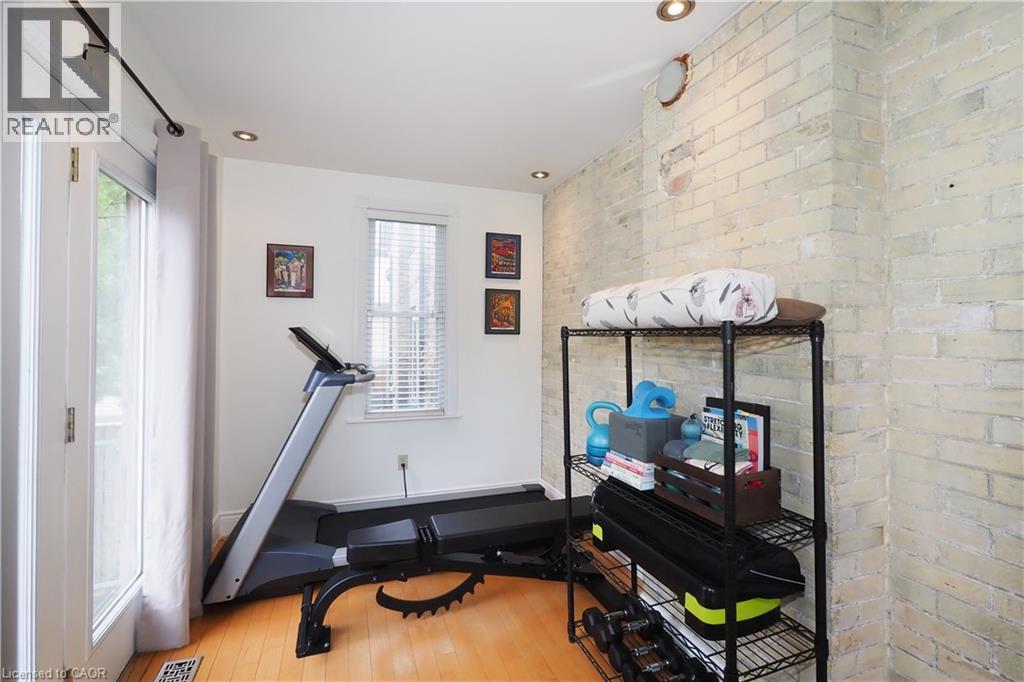 18 Theresa Street, Kitchener, ON - Indoor