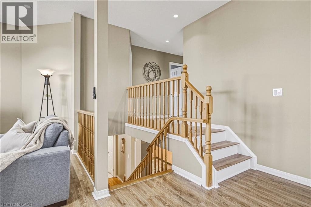 228 Holbeach Crescent, Waterloo, ON - Indoor Photo Showing Other Room