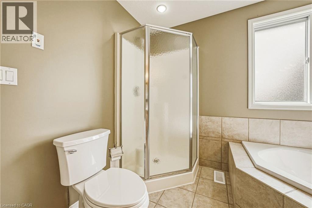 228 Holbeach Crescent, Waterloo, ON - Indoor Photo Showing Bathroom