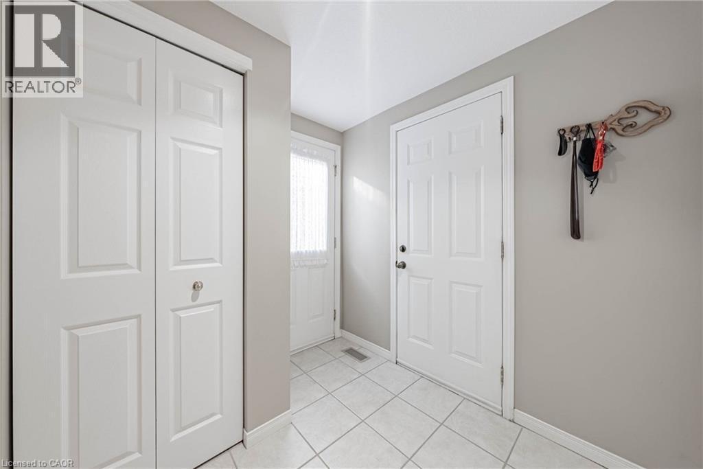 228 Holbeach Crescent, Waterloo, ON - Indoor Photo Showing Other Room