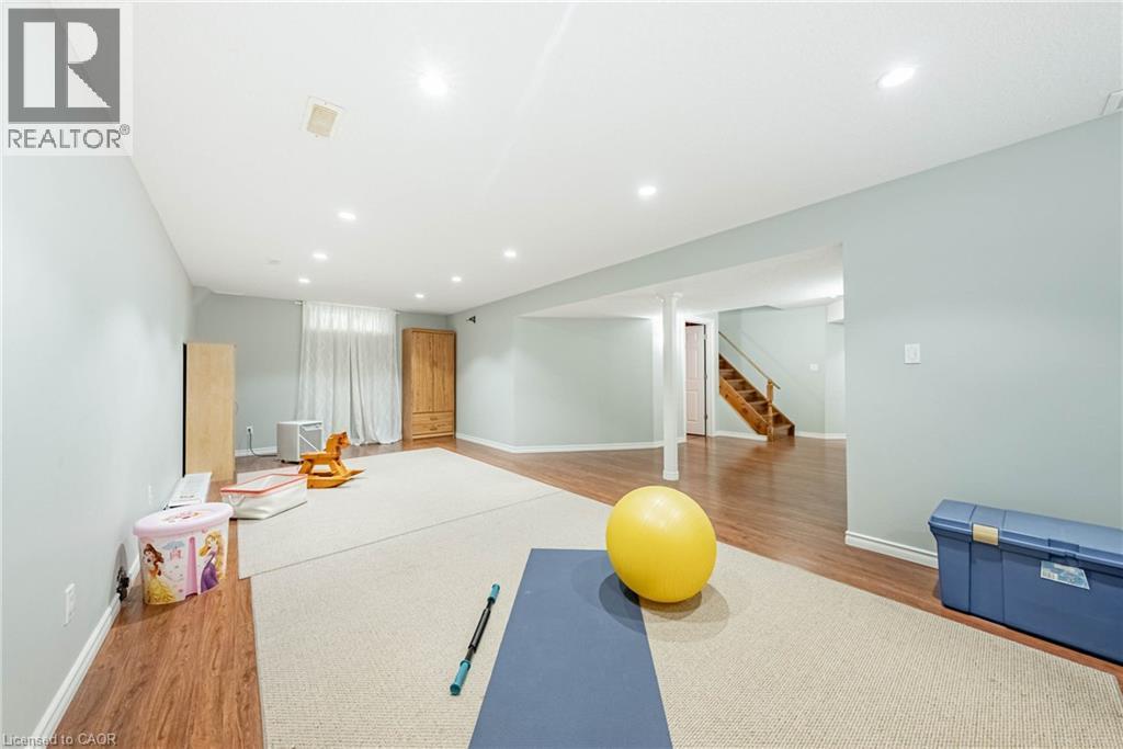 228 Holbeach Crescent, Waterloo, ON - Indoor Photo Showing Other Room