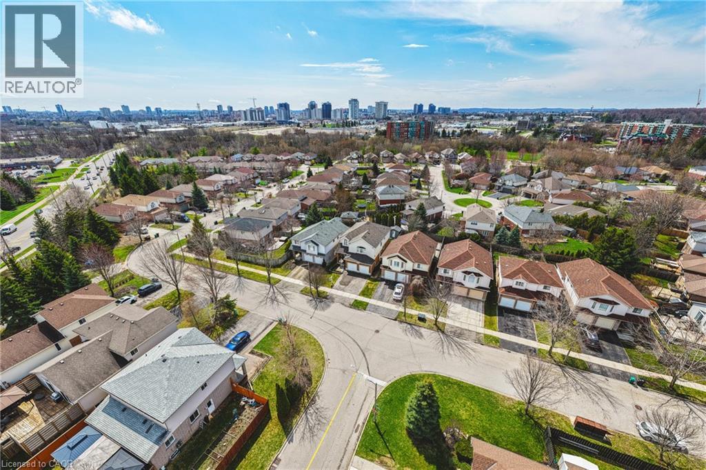 228 Holbeach Crescent, Waterloo, ON - Outdoor With View