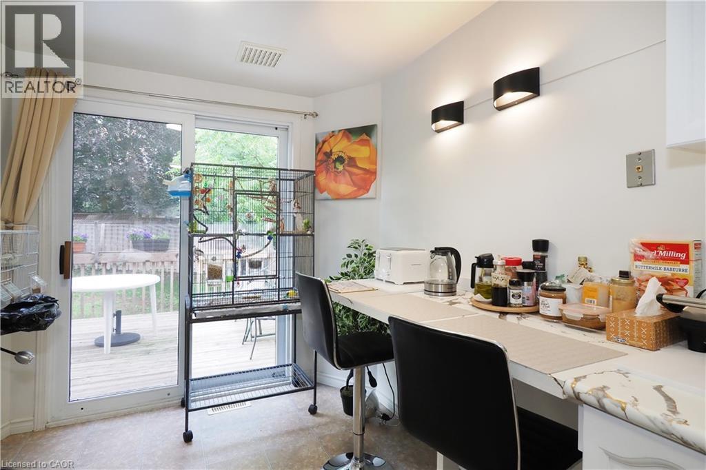 429 Exmoor Street, Waterloo, ON - Indoor