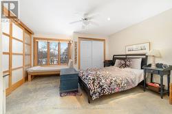 A king size bed fits very comfortably - 