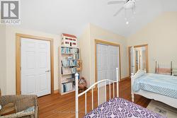 Room for 2 queen beds in the quest quarters - 