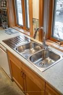 Double sinks plus drying rack - 