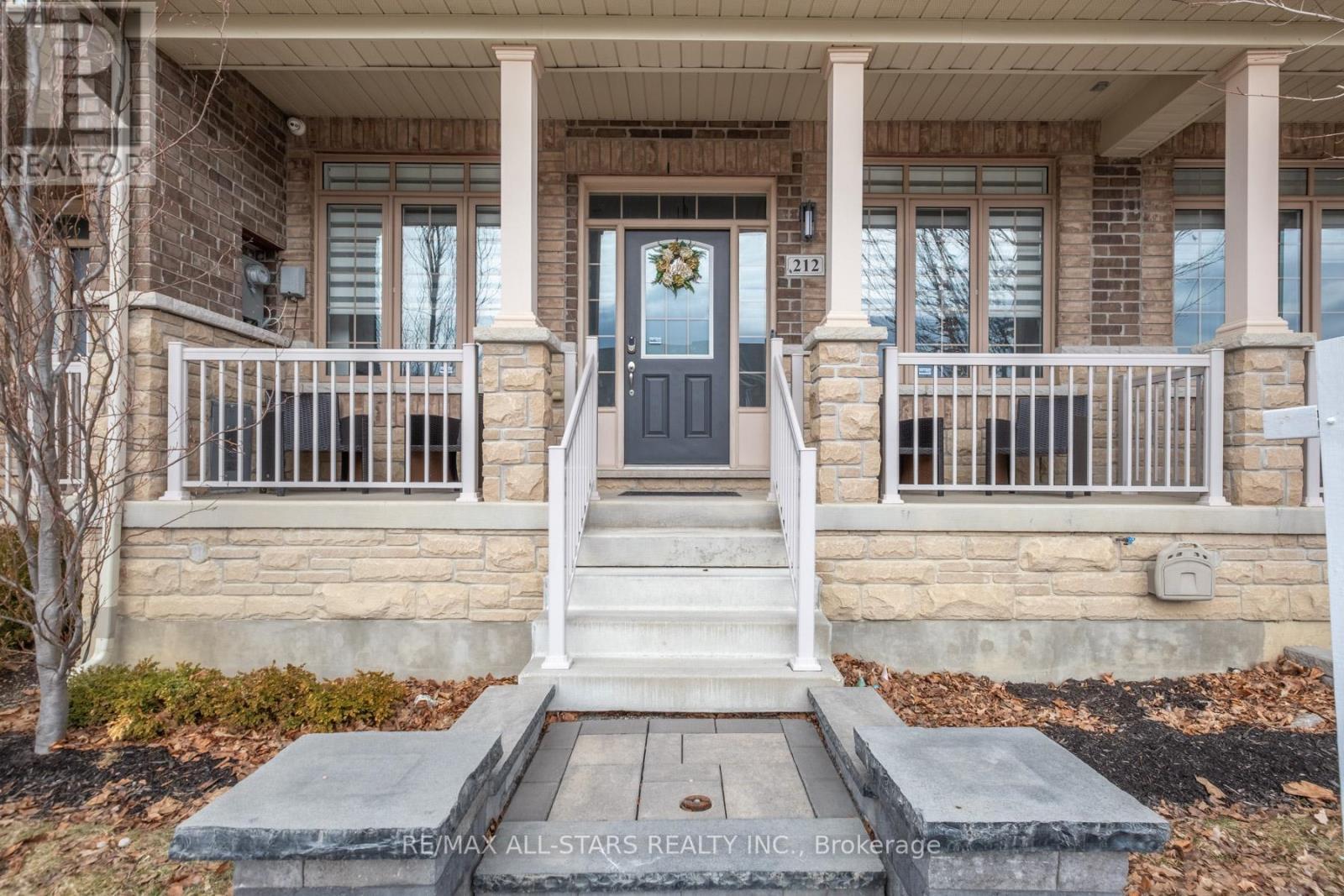 212 East'S Corners Boulevard, Vaughan, ON - Outdoor With Deck Patio Veranda With Facade