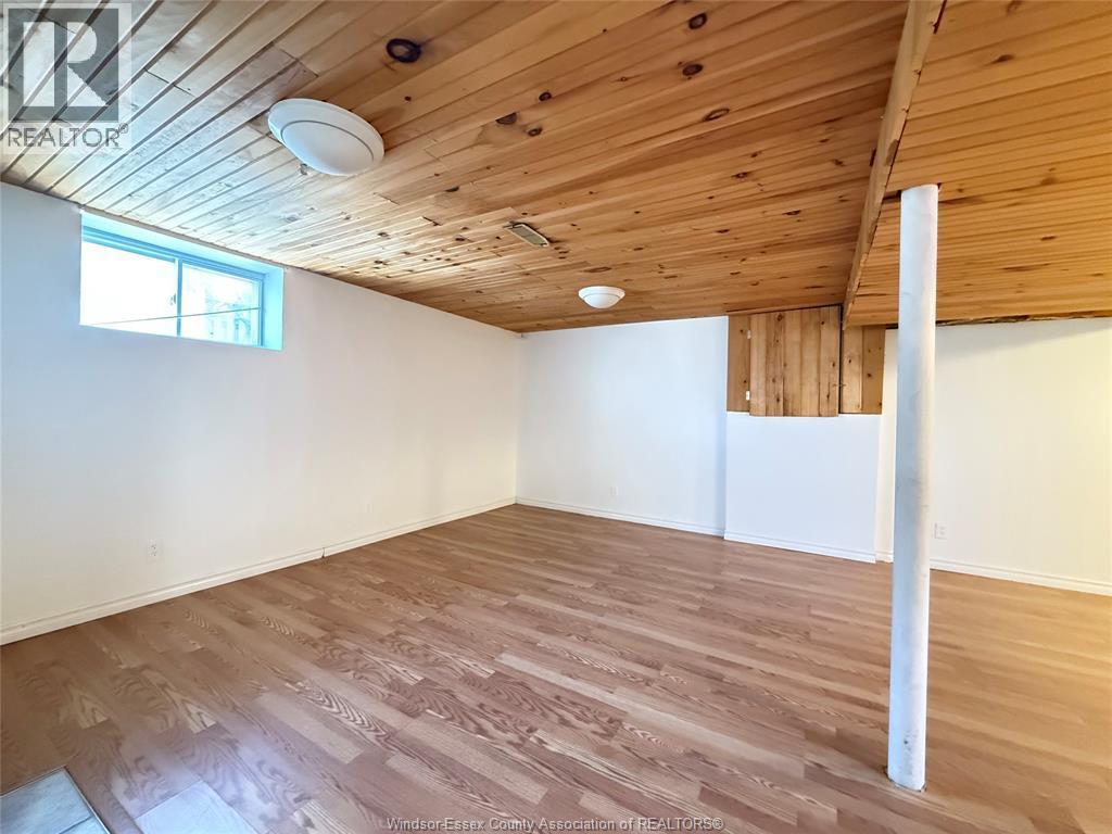 1943 Olive, Windsor, ON - Indoor Photo Showing Other Room