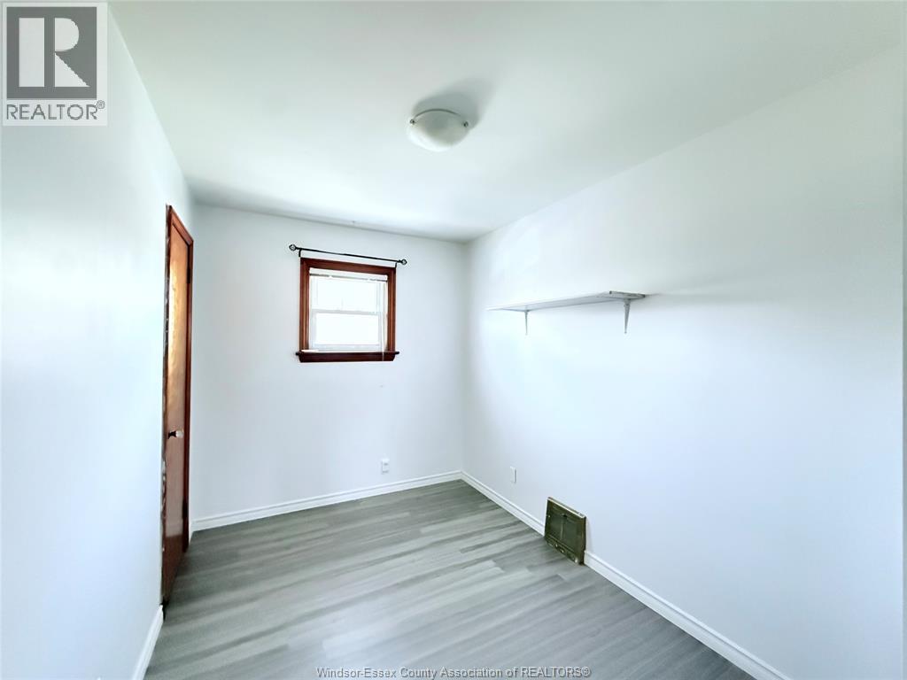 1943 Olive, Windsor, ON - Indoor Photo Showing Other Room