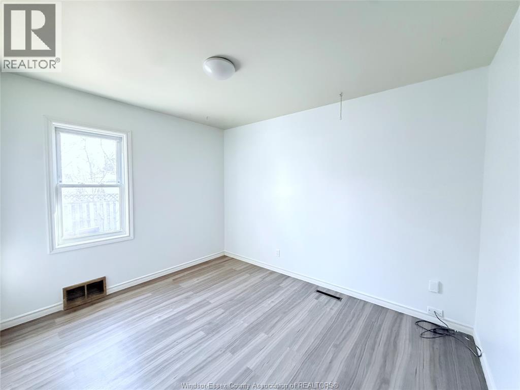 1943 Olive, Windsor, ON - Indoor Photo Showing Other Room