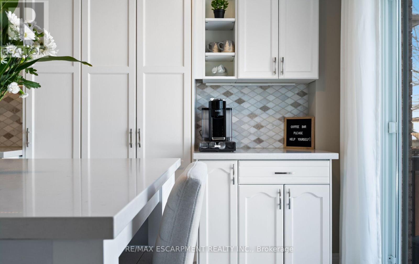 39 Colonial Crescent, Grimsby, ON - Indoor