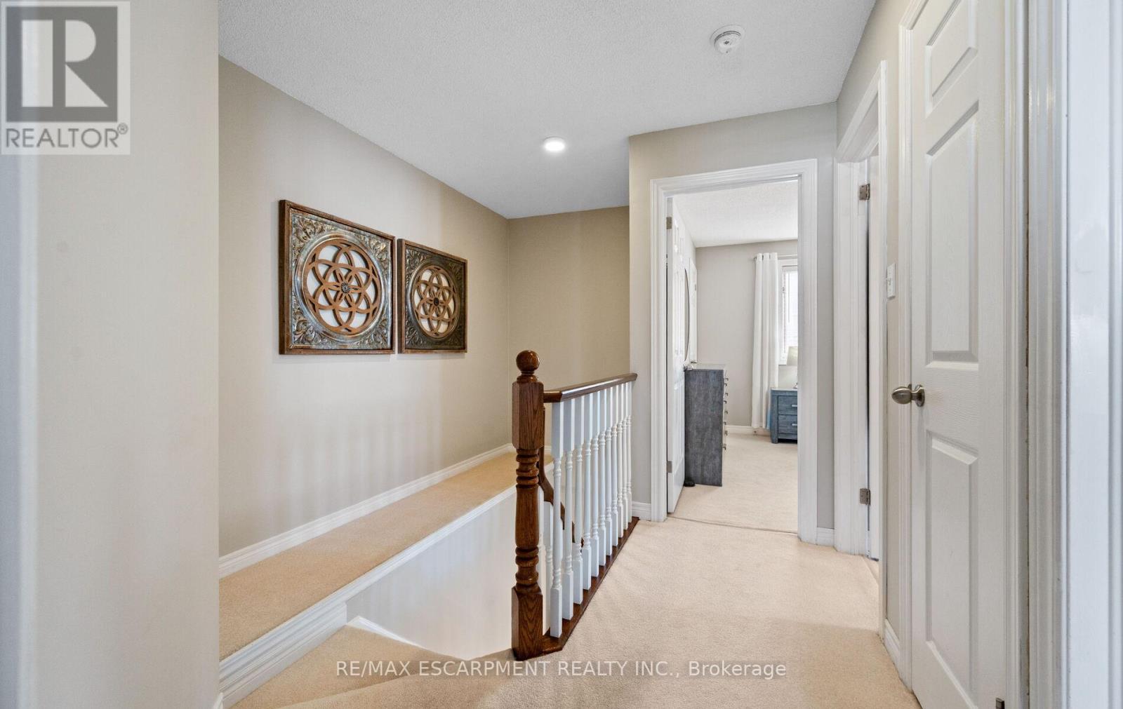 39 Colonial Crescent, Grimsby, ON - Indoor Photo Showing Other Room