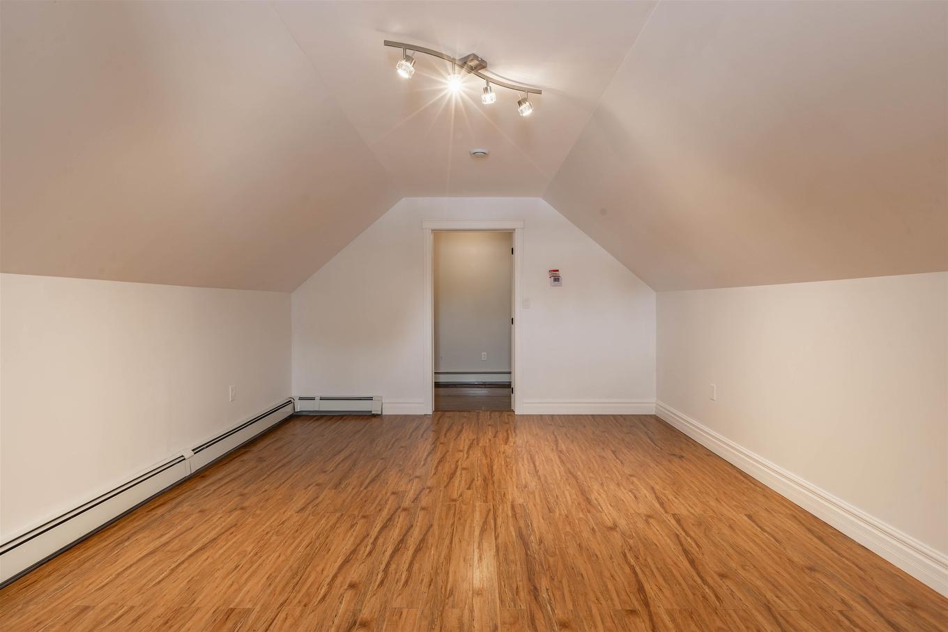 149 Prospect Drive, Stratford, PE - Indoor Photo Showing Other Room
