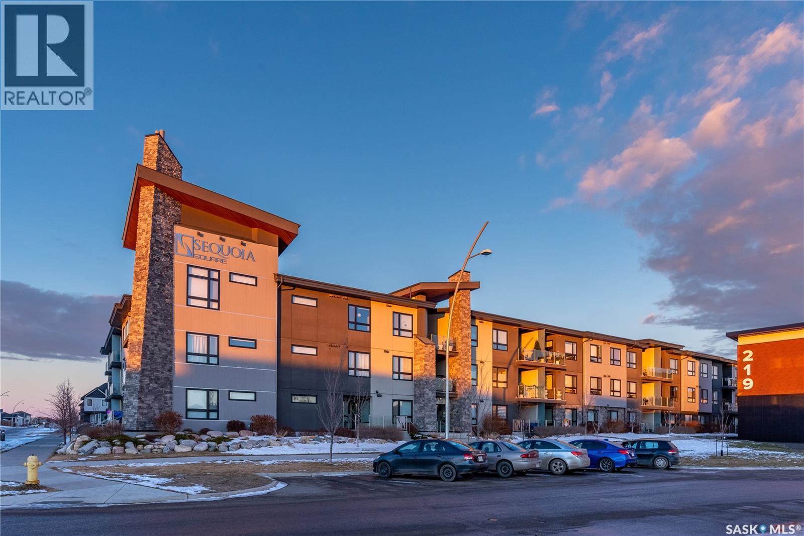 104 223 Evergreen Square, Saskatoon, SK - Outdoor