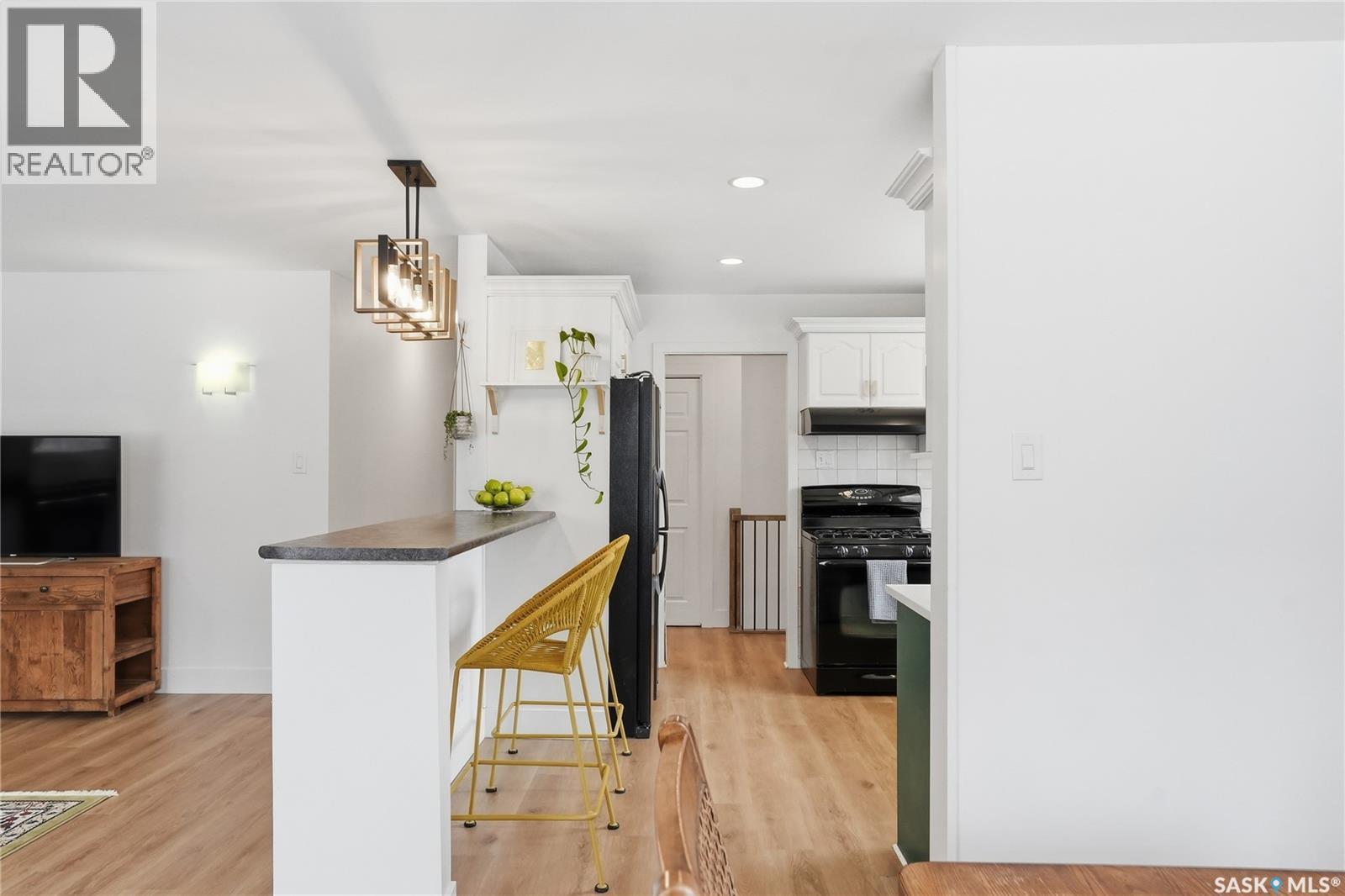 418 Pinehouse Drive, Saskatoon, SK - Indoor