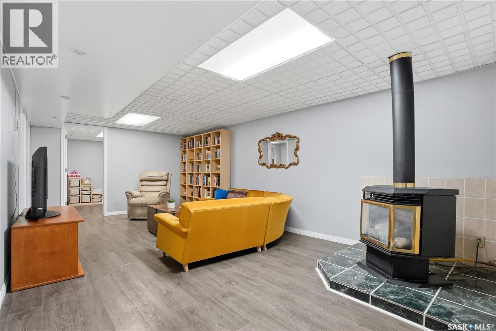 418 Pinehouse Drive, Saskatoon, SK - Indoor