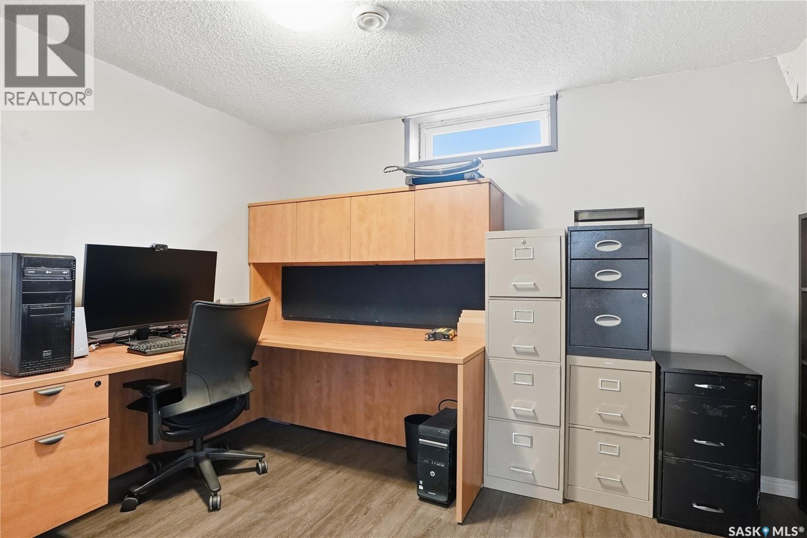 418 Pinehouse Drive, Saskatoon, SK - Indoor Photo Showing Office