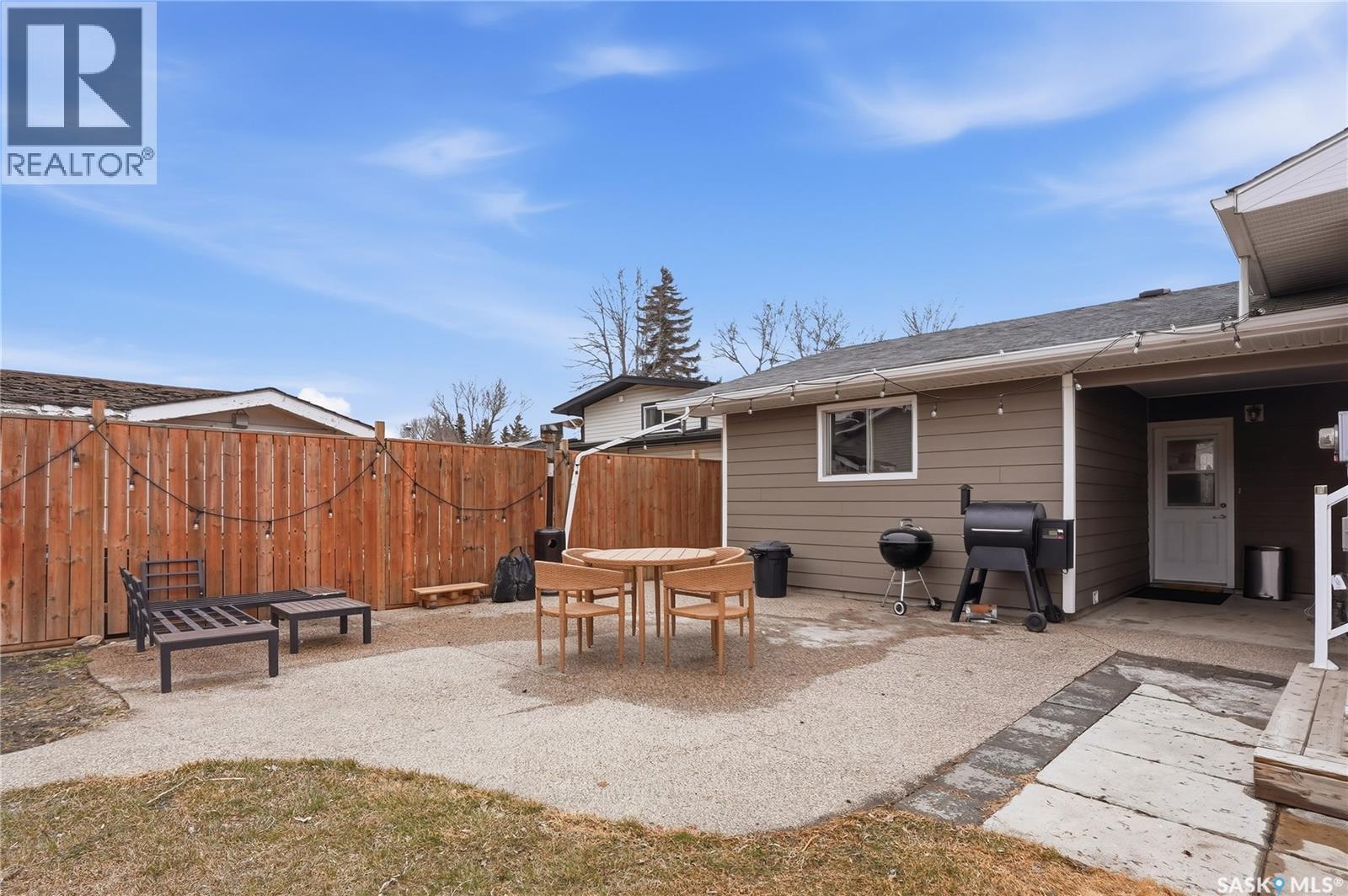 418 Pinehouse Drive, Saskatoon, SK - Outdoor