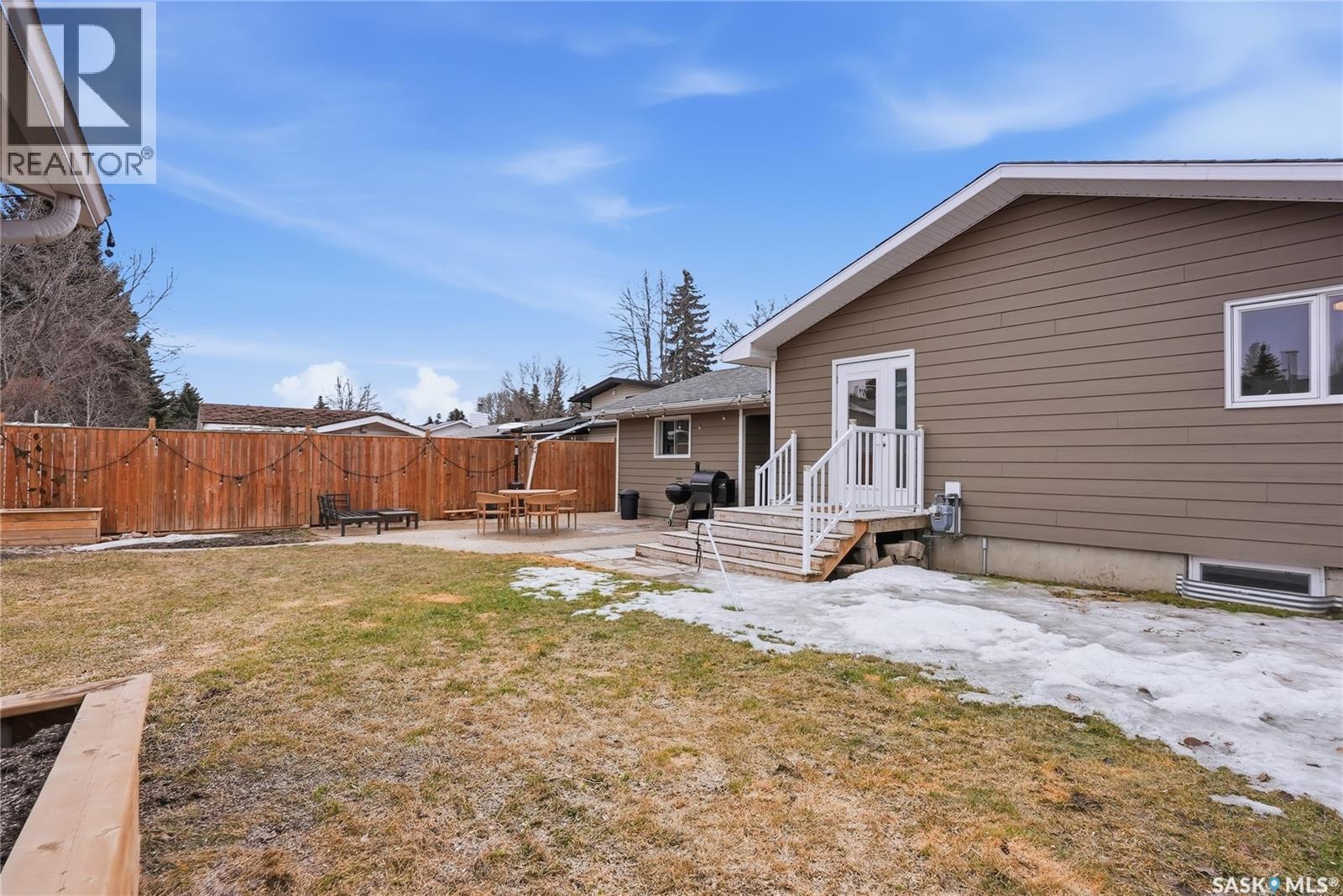 418 Pinehouse Drive, Saskatoon, SK - Outdoor