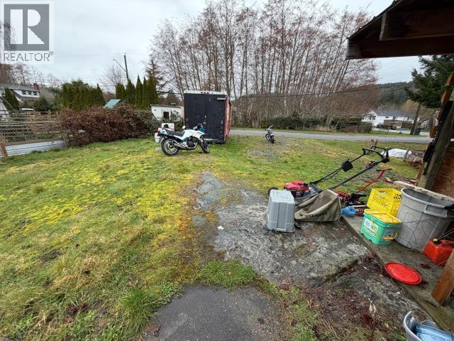 6479 Sutherland Ave, Powell River, BC - Outdoor