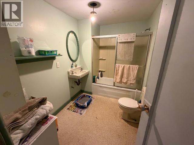 6479 Sutherland Ave, Powell River, BC - Indoor Photo Showing Bathroom