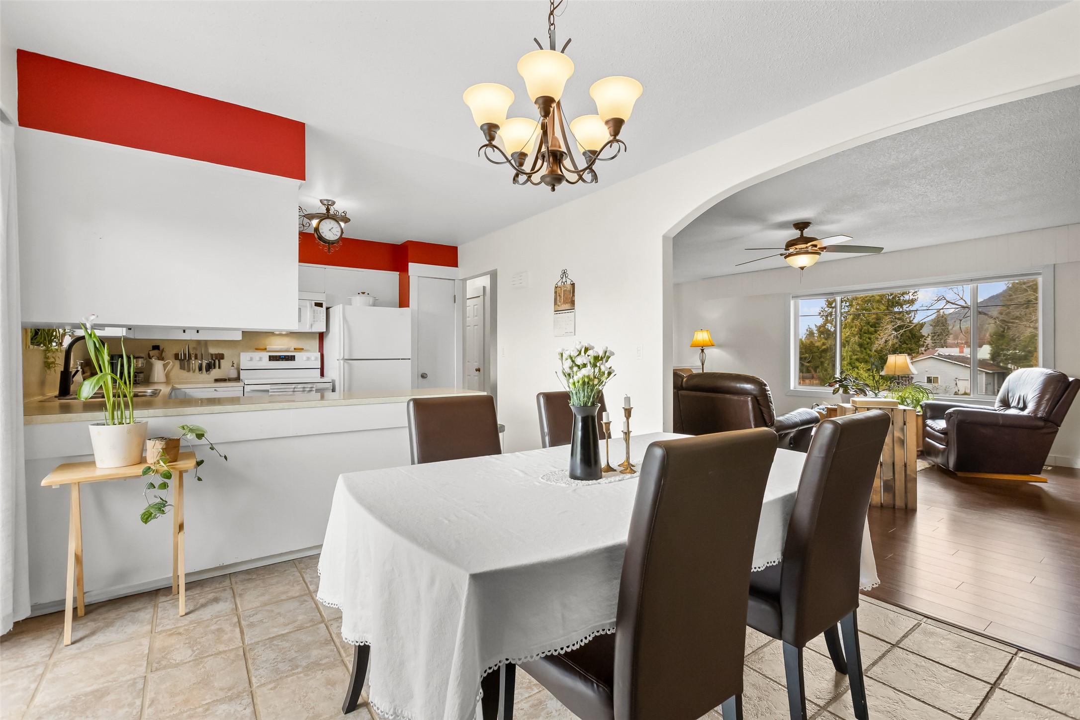 2107 Ash Street, Creston, BC - Indoor Photo Showing Dining Room