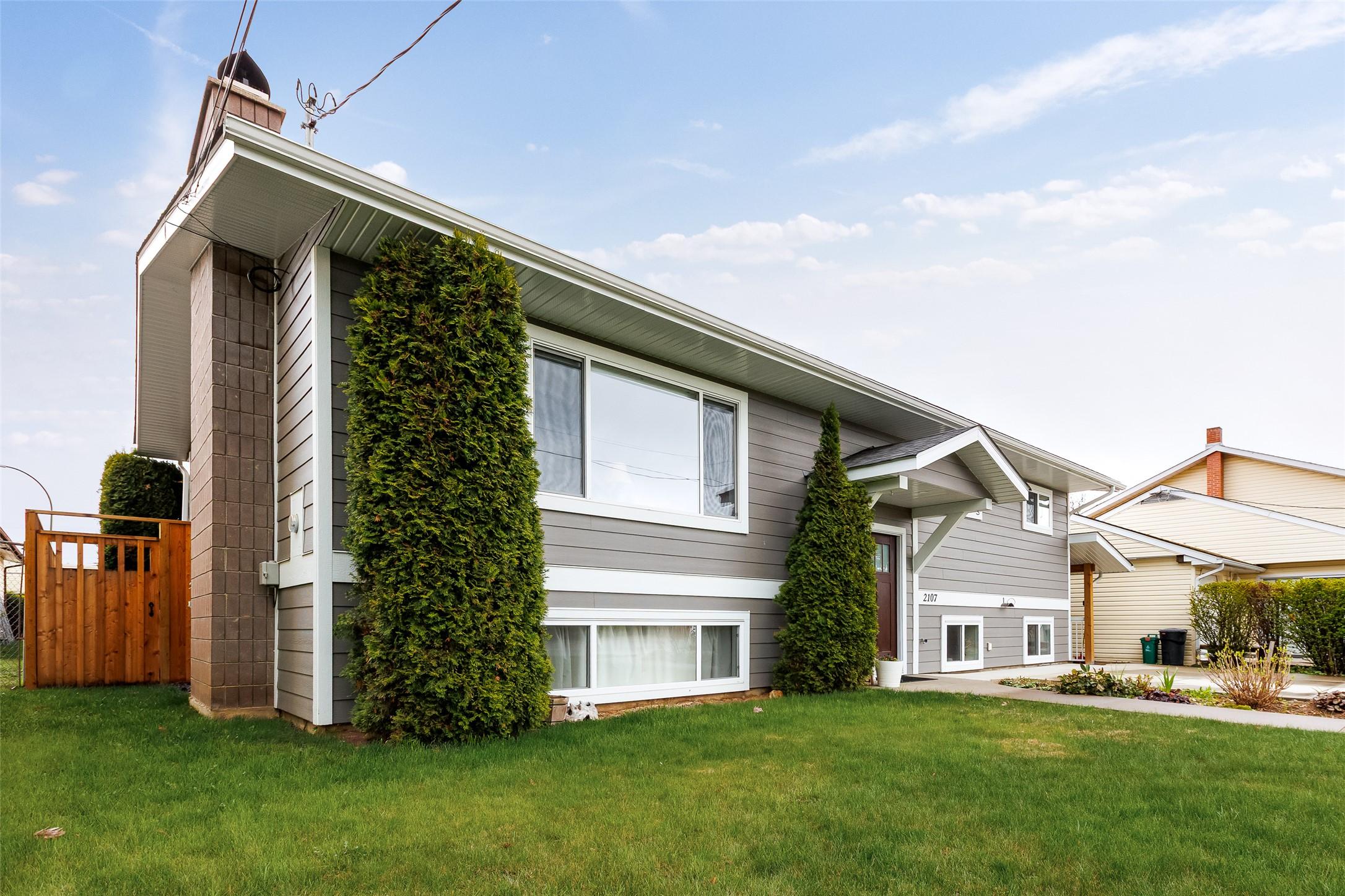 2107 Ash Street, Creston, BC - Outdoor
