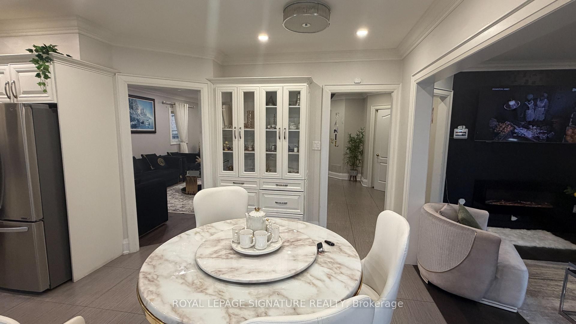 874 Mantle Crescent, Mississauga, ON - Indoor Photo Showing Dining Room