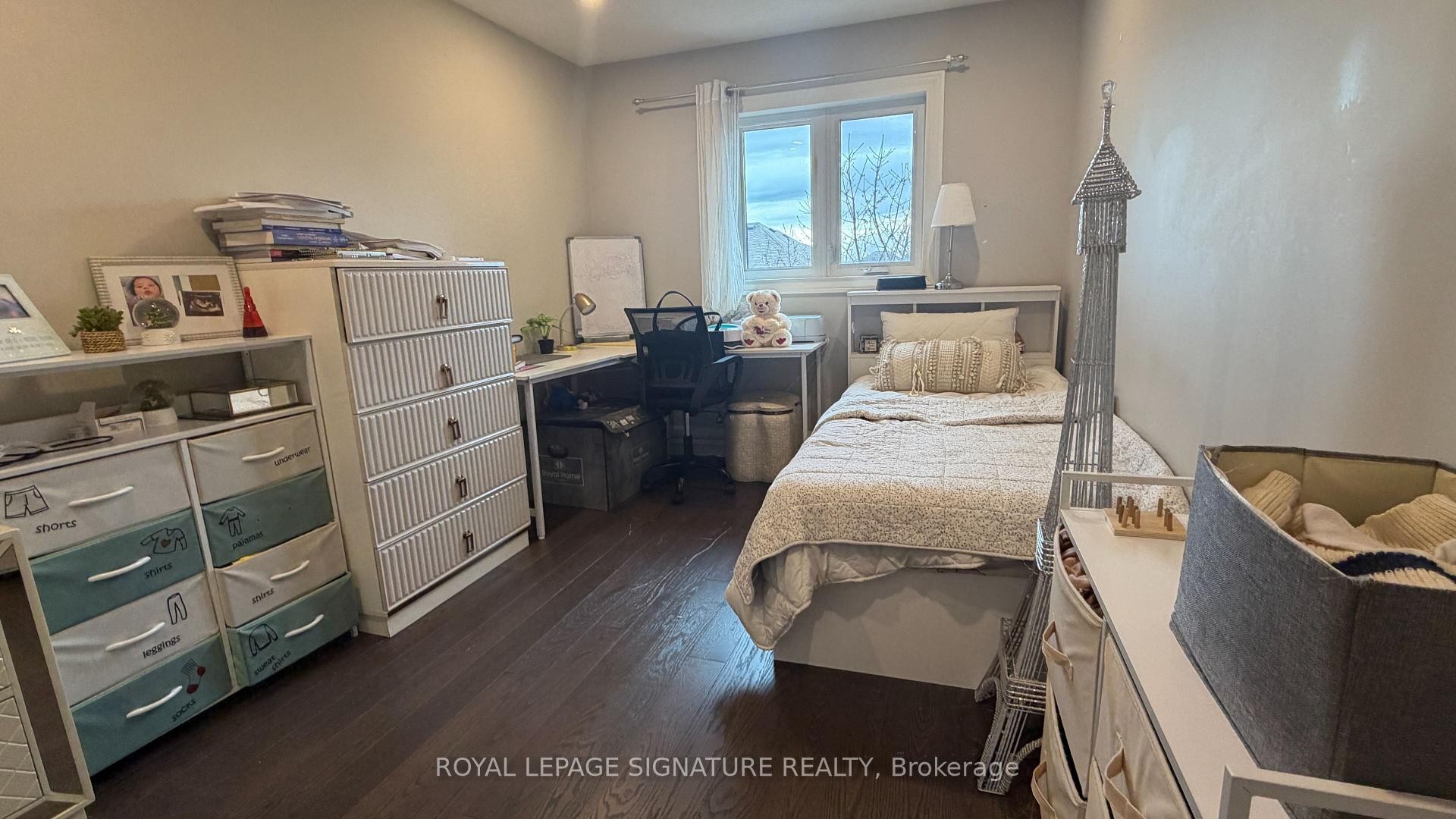 874 Mantle Crescent, Mississauga, ON - Indoor Photo Showing Bedroom