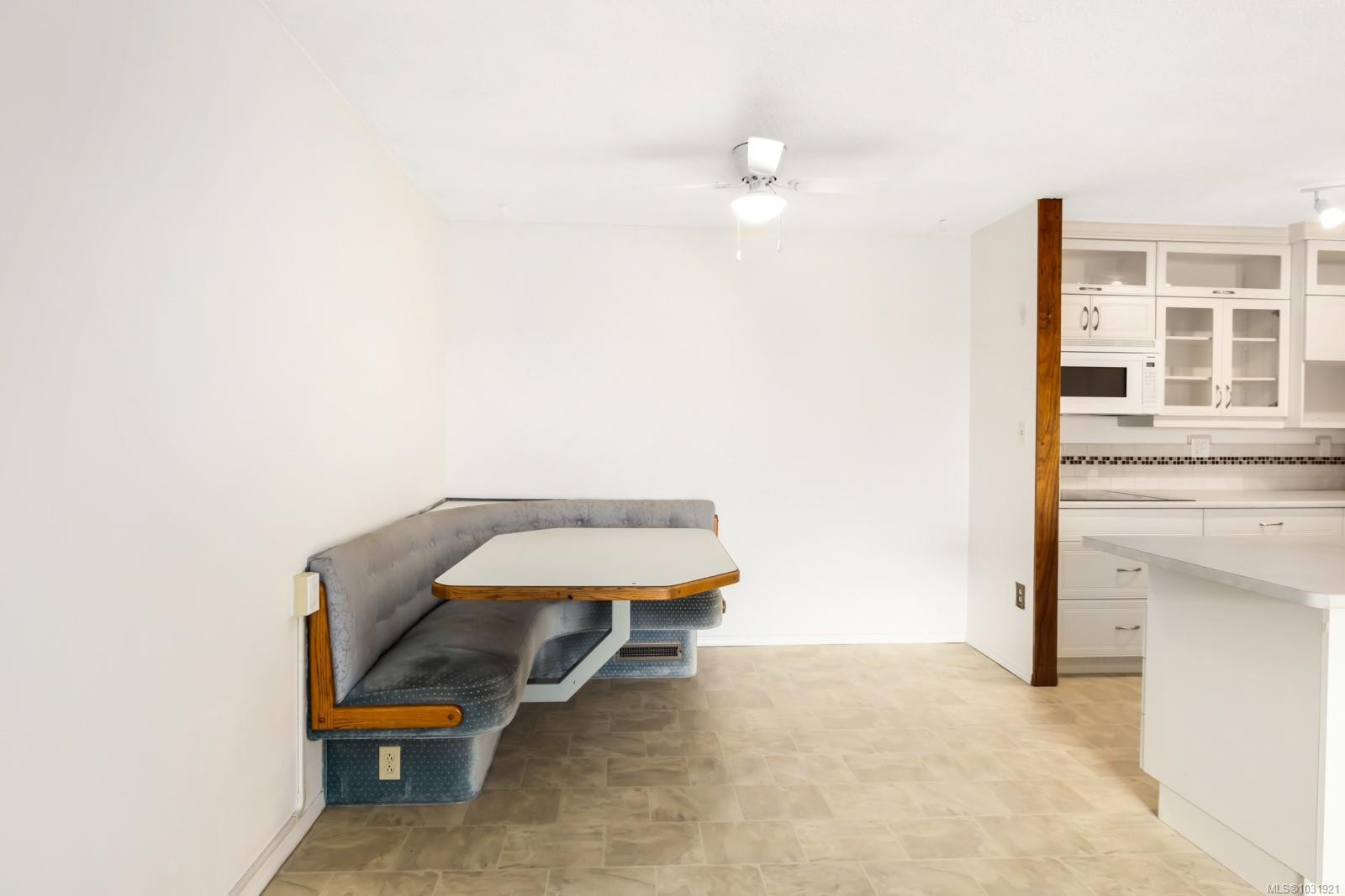 301-9942 Daniel St, Chemainus, BC - Indoor