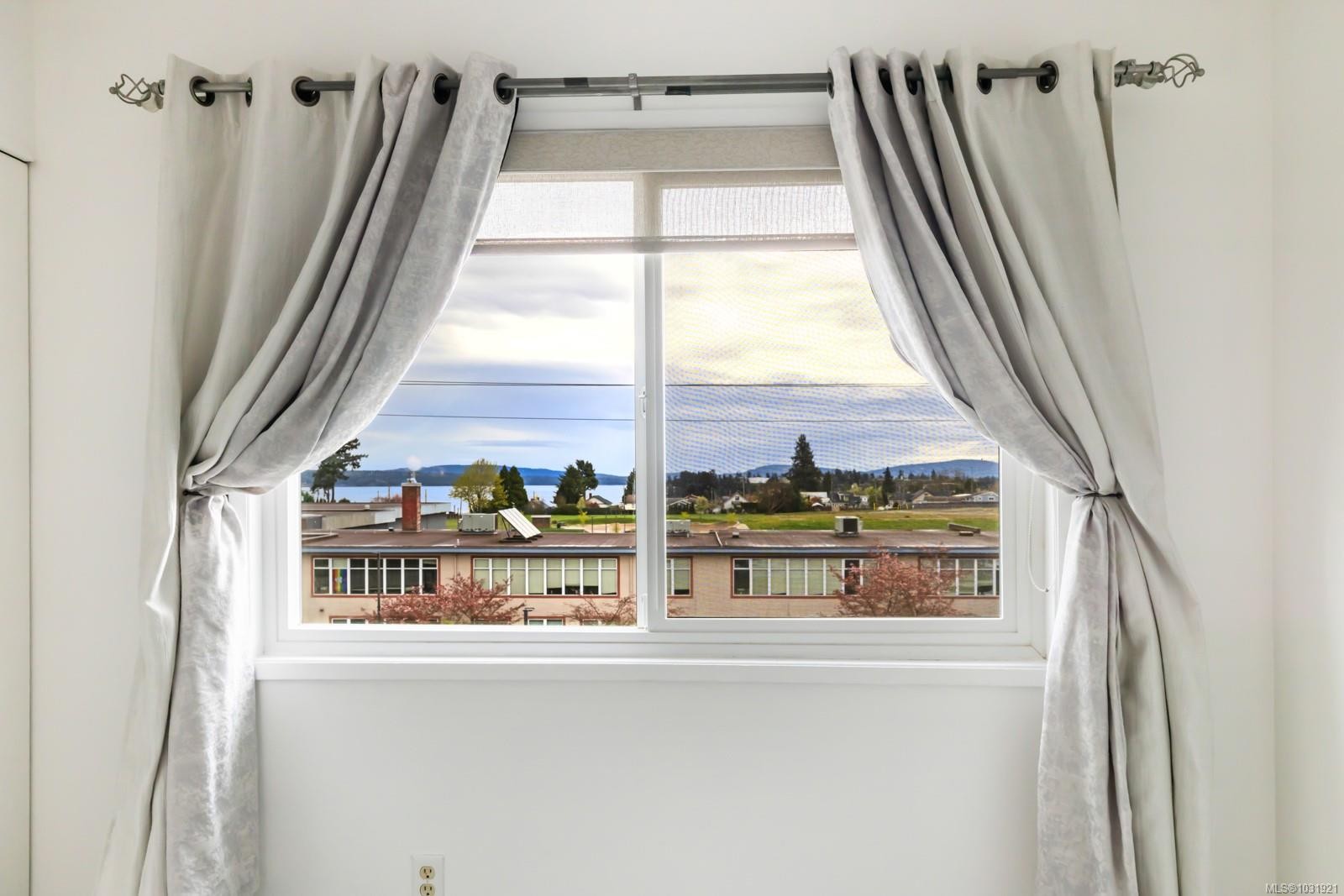 301-9942 Daniel St, Chemainus, BC - Indoor Photo Showing Other Room