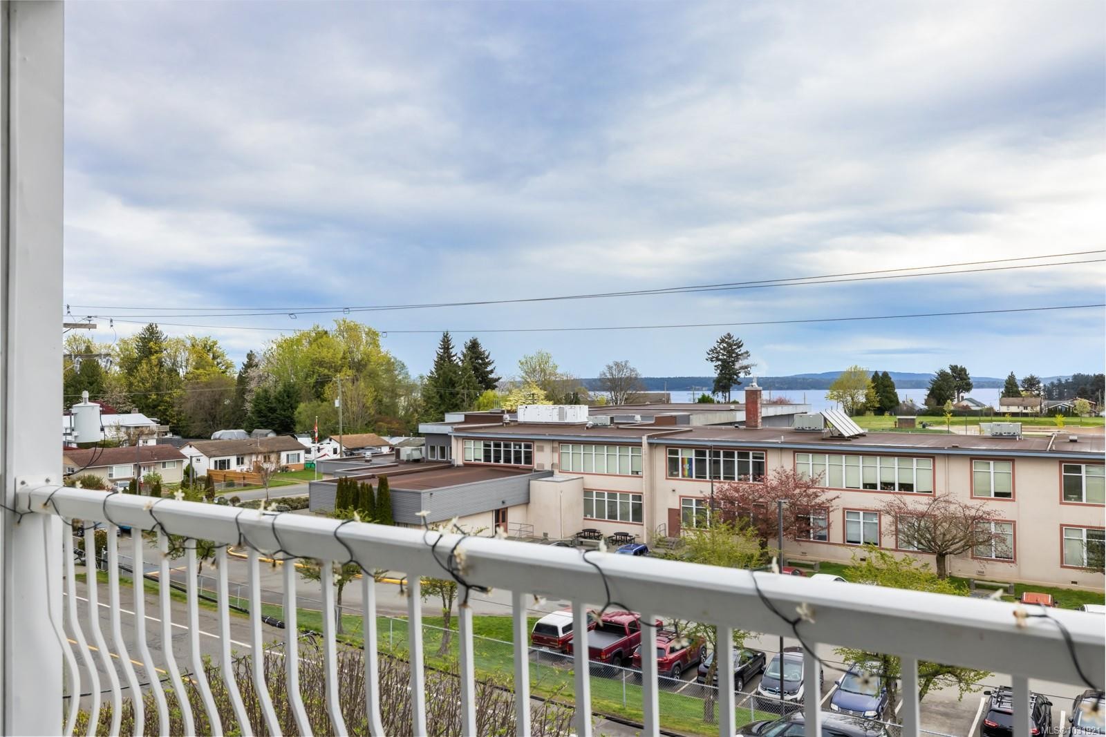 301-9942 Daniel St, Chemainus, BC - Outdoor With Body Of Water