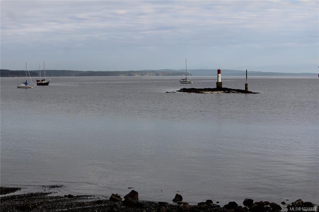 301-9942 Daniel St, Chemainus, BC - Outdoor With Body Of Water With View
