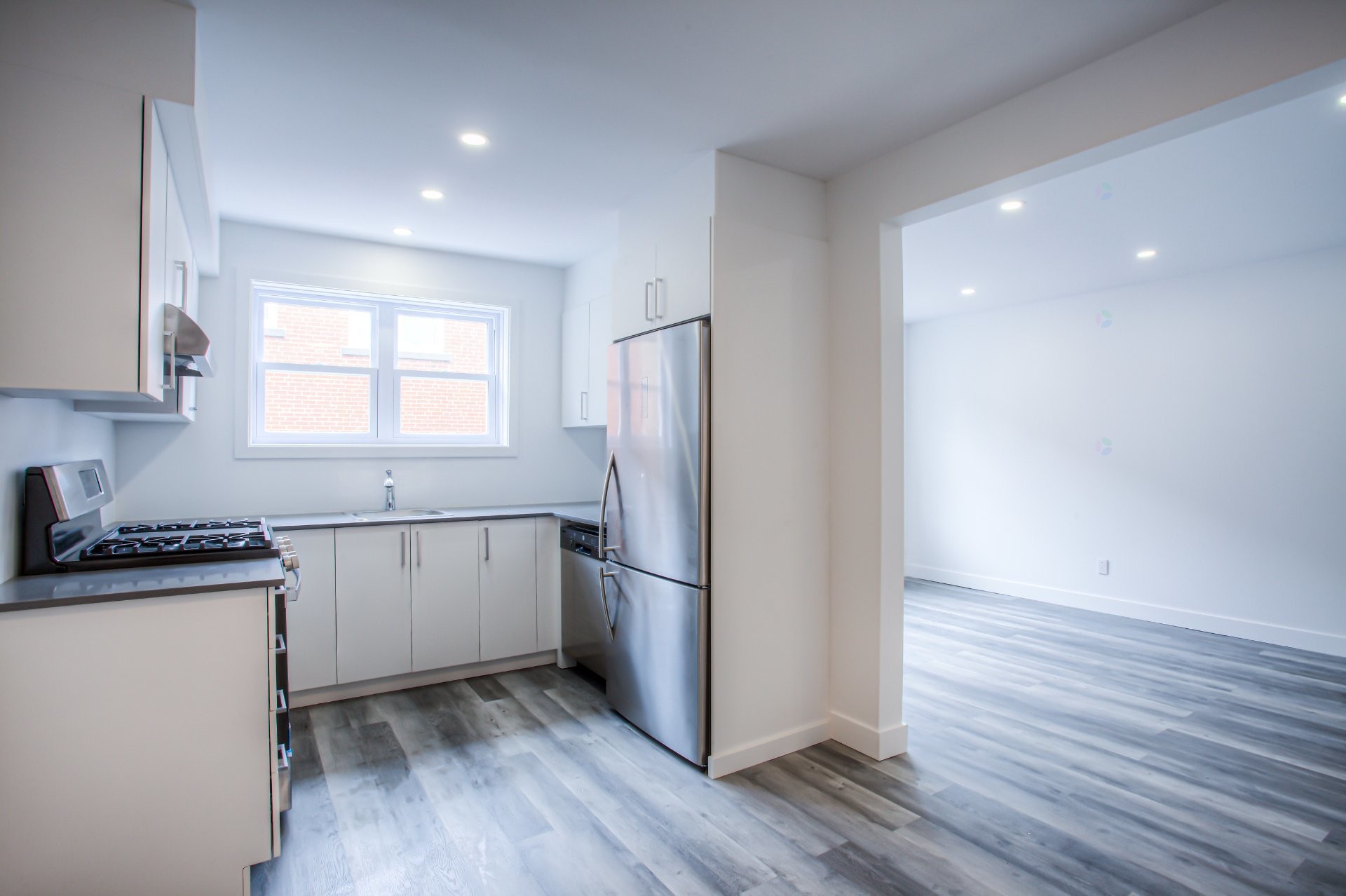 Cuisine - 6-4570 Av. Walkley, Montréal (Côte-Des-Neiges/Notre-Dame-De-Grâce), QC - Indoor Photo Showing Kitchen