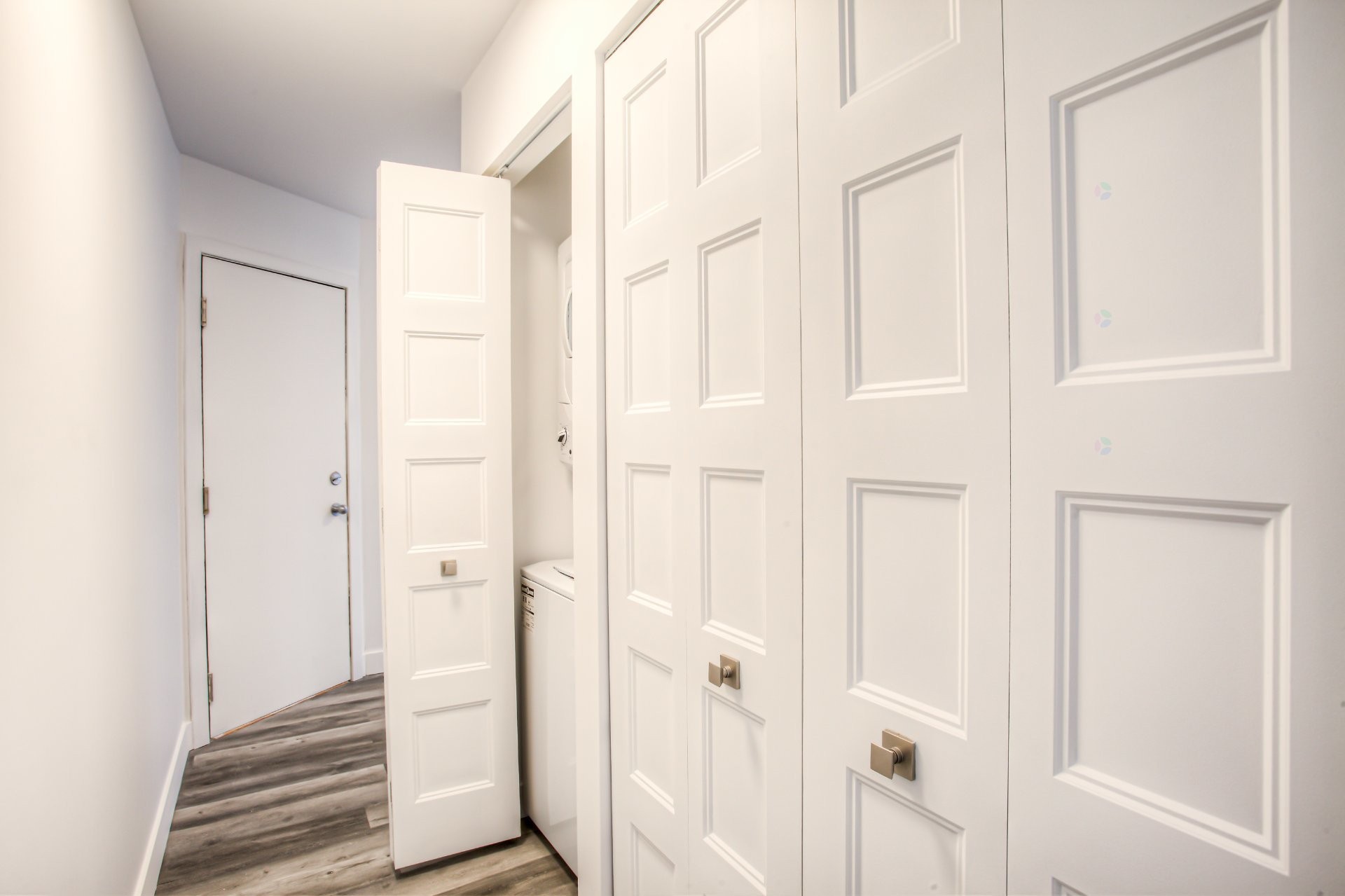 Rangement - 6-4570 Av. Walkley, Montréal (Côte-Des-Neiges/Notre-Dame-De-Grâce), QC - Indoor Photo Showing Other Room