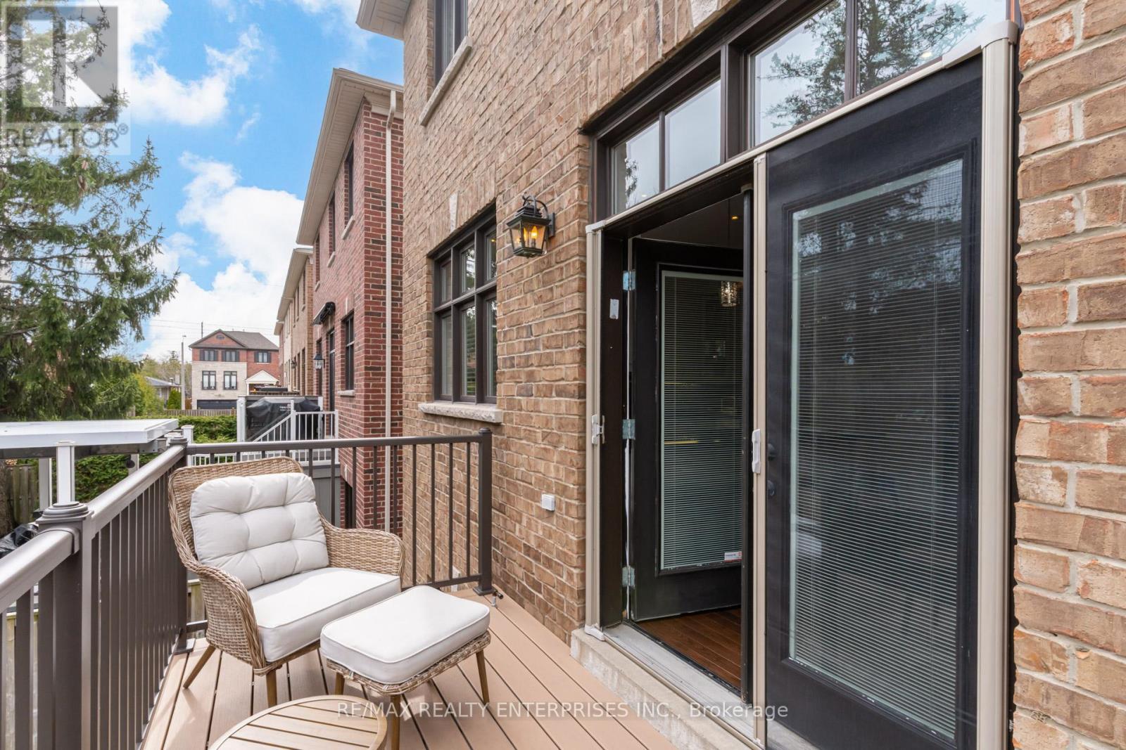 1842 Pagehurst Avenue, Mississauga, ON - Outdoor With Deck Patio Veranda With Exterior
