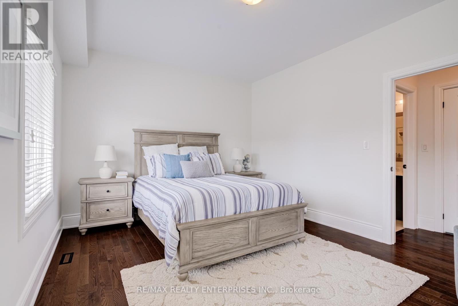 1842 Pagehurst Avenue, Mississauga, ON - Indoor Photo Showing Bedroom