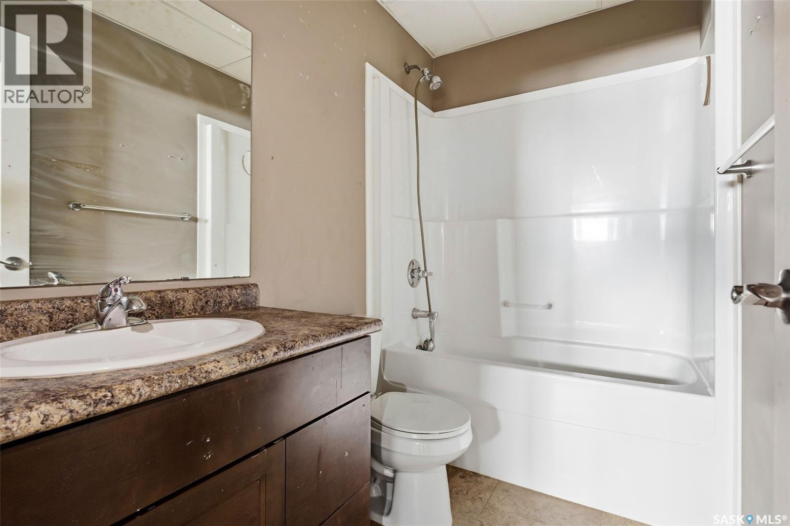5414 Mitchinson Way, Regina, SK - Indoor Photo Showing Bathroom