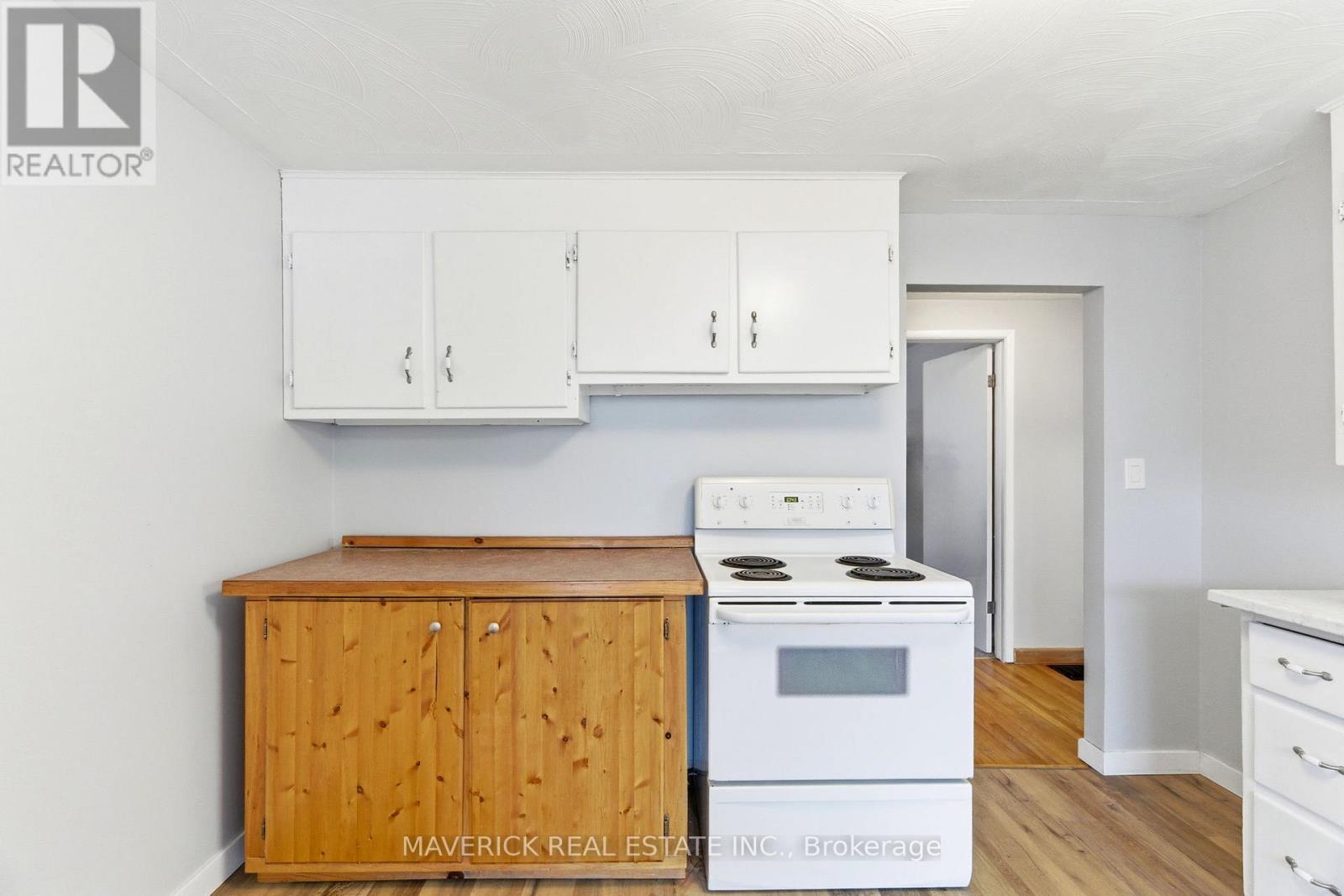 181 Picton Street W, Goderich (Goderich (Town)), ON - Indoor Photo Showing Kitchen