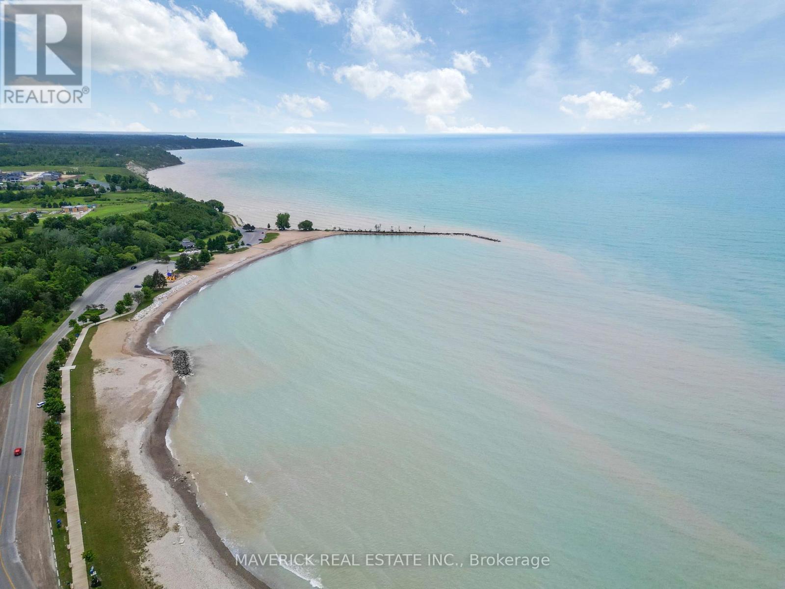 181 Picton Street W, Goderich (Goderich (Town)), ON - Outdoor With Body Of Water With View