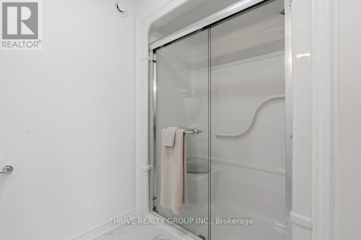 64 Basil Crescent, Middlesex Centre (Ilderton), ON - Indoor Photo Showing Bathroom