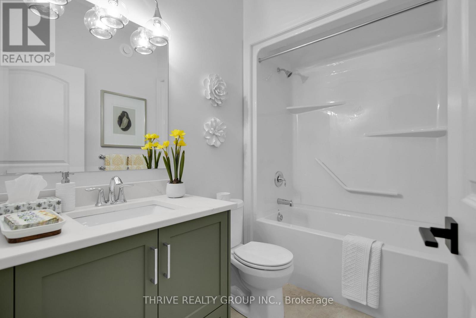 15 - 1080 Upperpoint Avenue, London South (South B), ON - Indoor Photo Showing Bathroom
