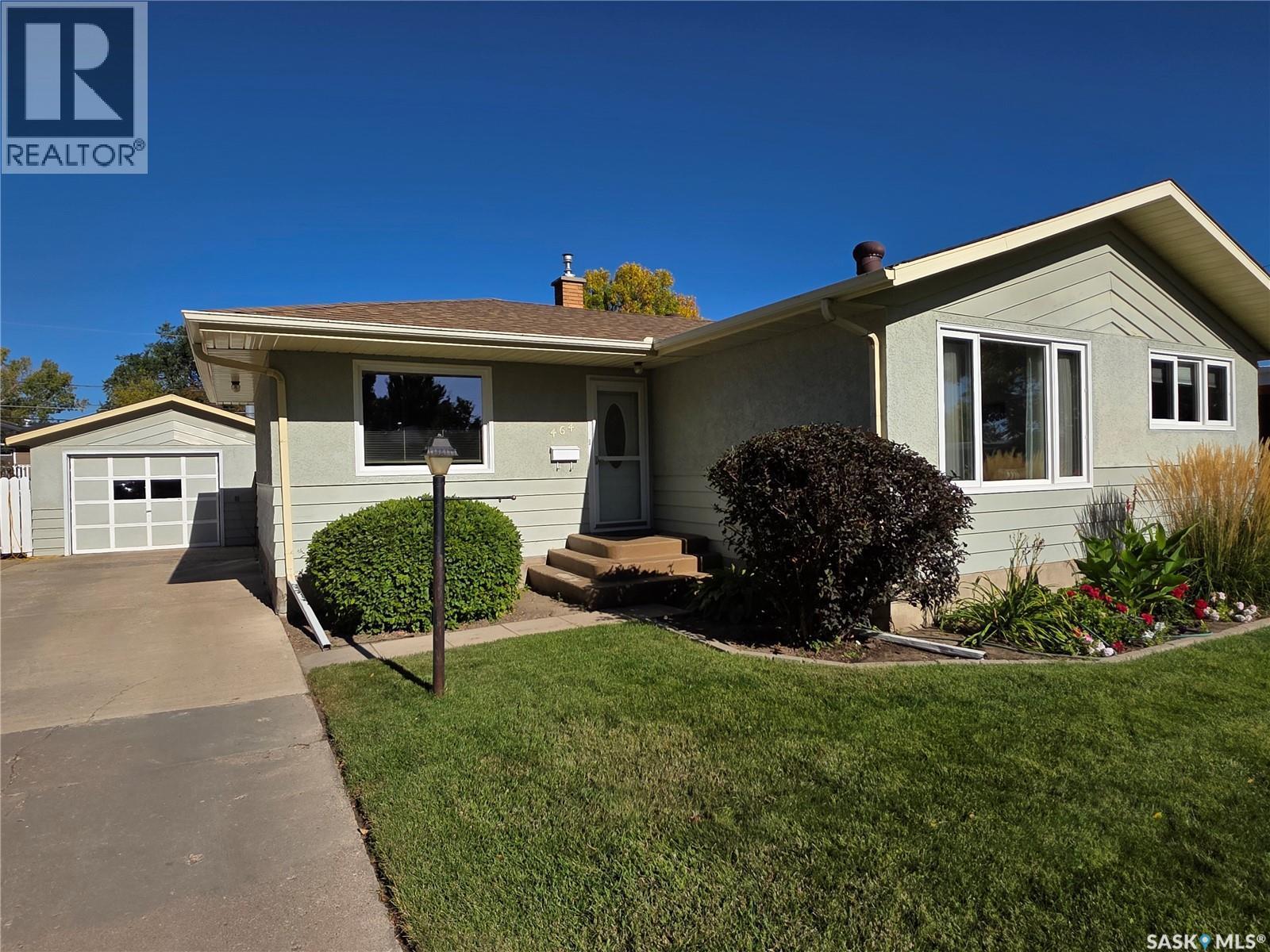 464 Macdonald Drive, Swift Current, SK - Outdoor